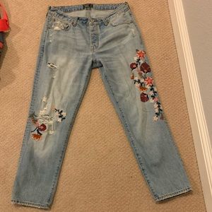 Abercrombie cropped distressed jeans